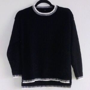 New!! Charming Charlie Contrast Black and White Women's Size Medium Sweater